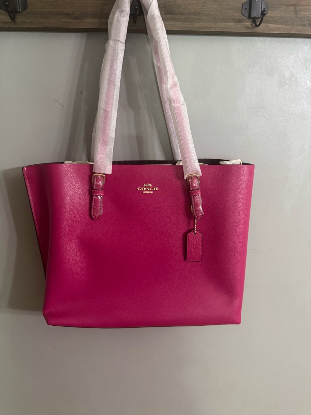 Coach Hot Pink Leather Tote with Signature Canvas Wristlet - Picture 2 of 11